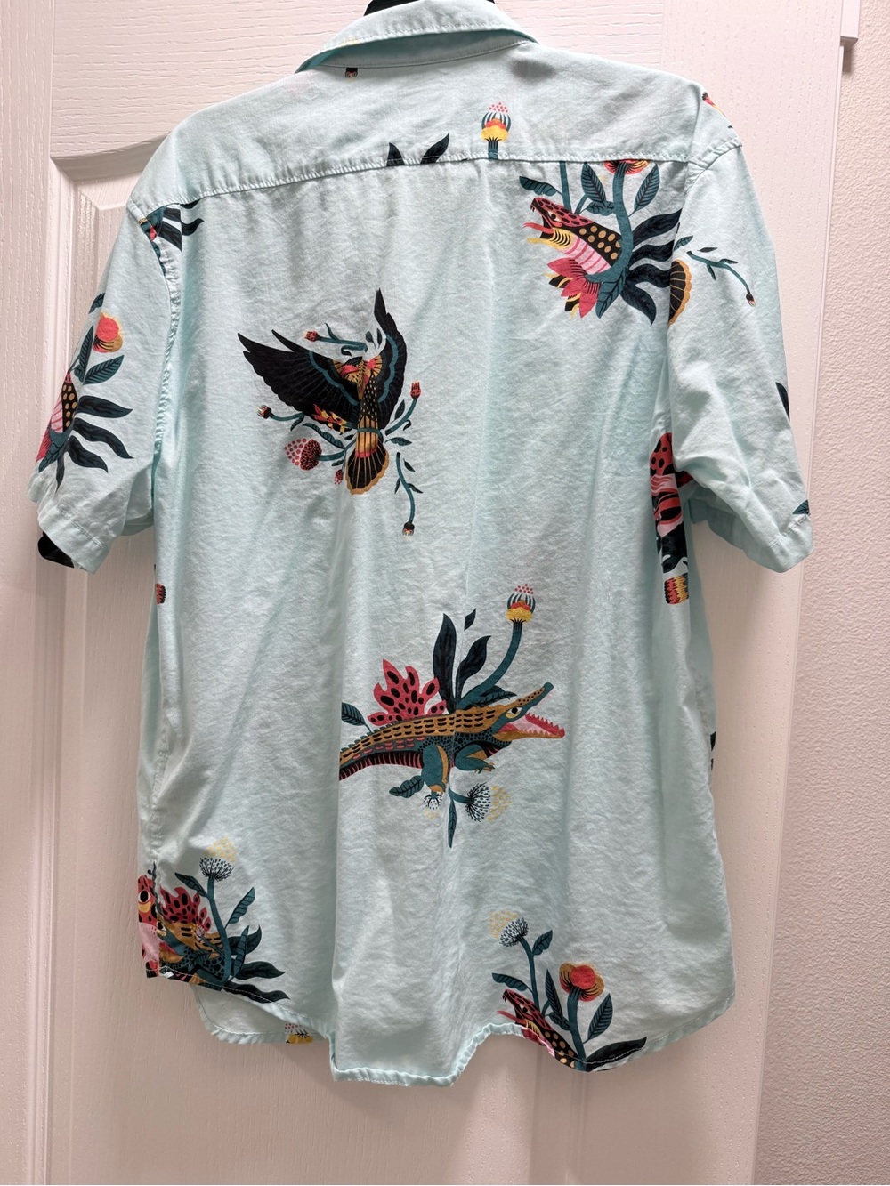 Billabong Men’s Turquoise Short-Sleeve Floral Button-Down Shirt - Picture 6 of 7